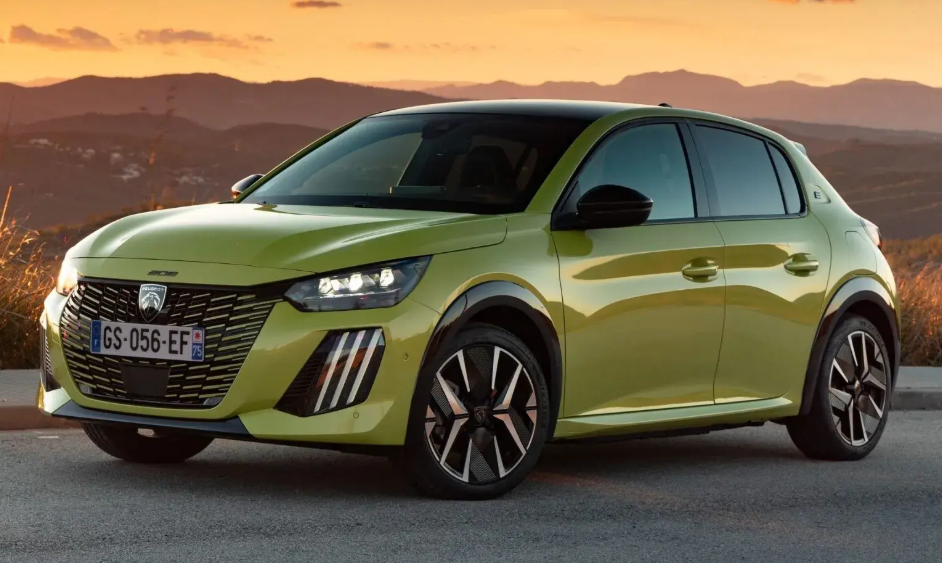 City car compatta per noleggio lungo termine