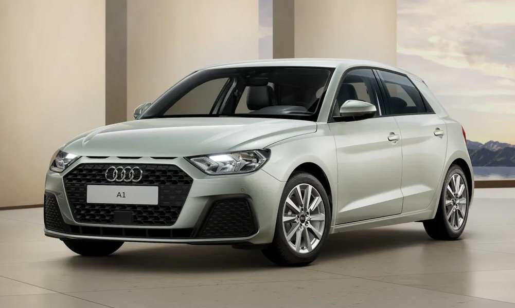 City car compatta per noleggio lungo termine