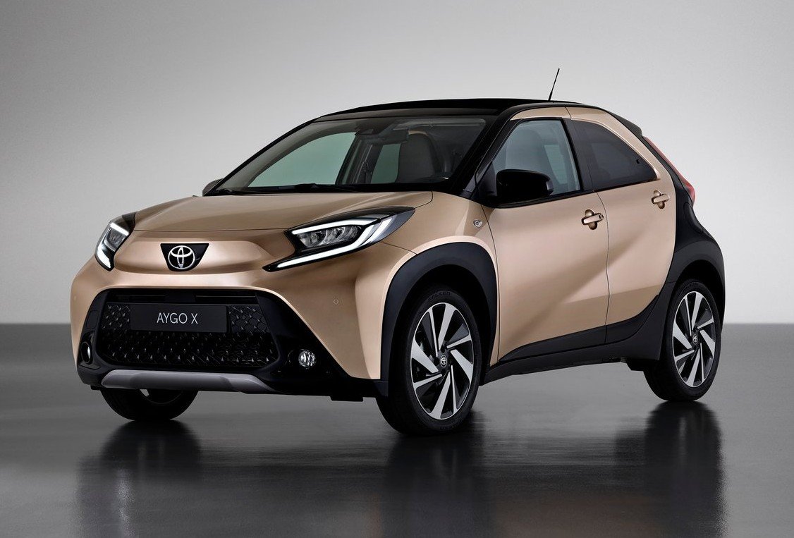 City car compatta per noleggio lungo termine