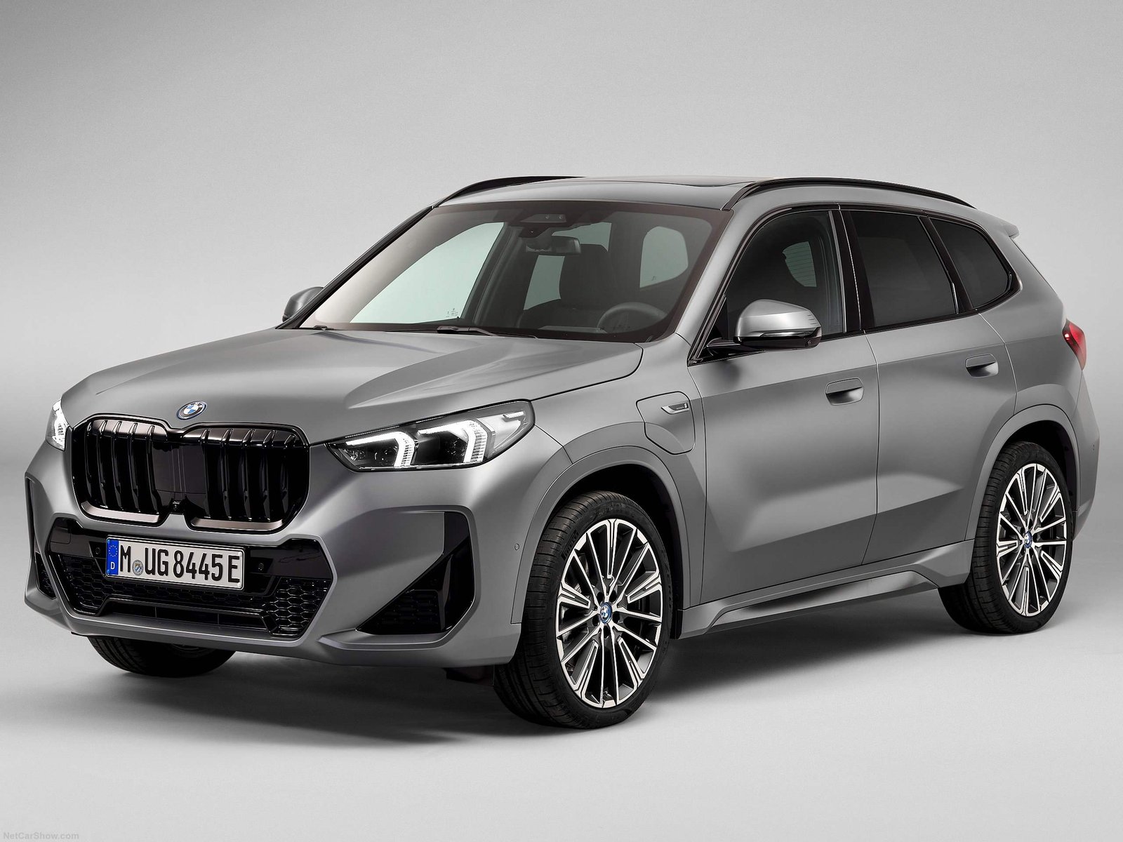 SUV Premium compatta per noleggio lungo termine